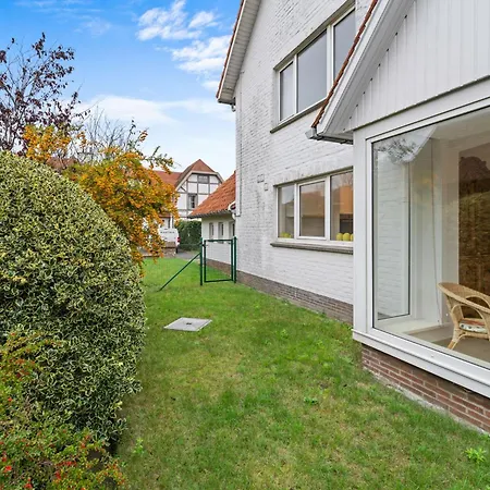 Charmante Vakantiewoning 'coq Hardi' Nabij En Centrum - Sint-idesbald 別荘 コクセッド